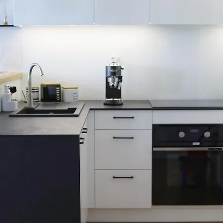 Capital Towers - Modern Z Widokiem Na Rzekę Apartament