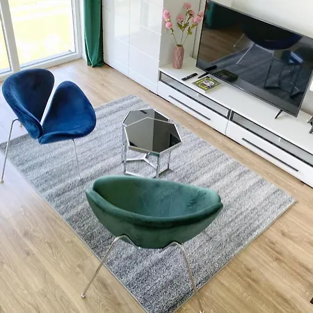 Capital Towers - Modern W Centrum Miasta Z Widokiem Na Rzeke I Park Appartement Rzeszów
